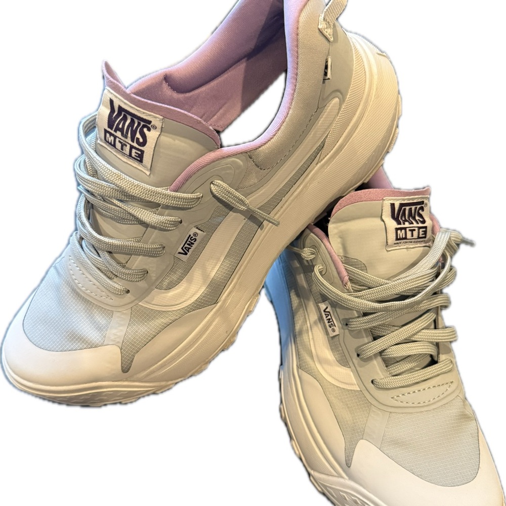 Vans Men’s MTE Crosspath - Light Grey and Pink